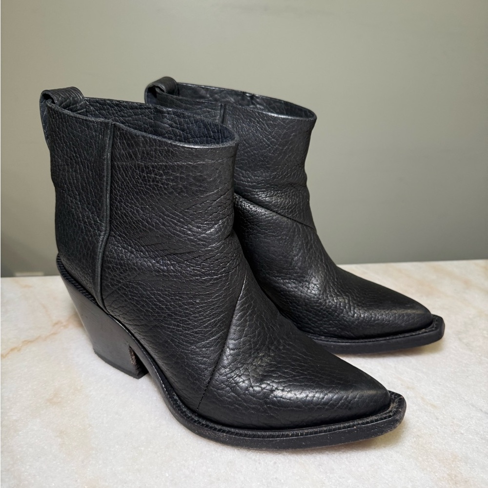 Acne Donna Black Textured Ankle Boot